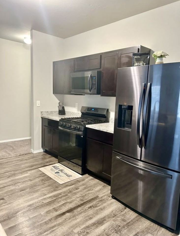 9425 Sw 37th St - Photo 4 of 15