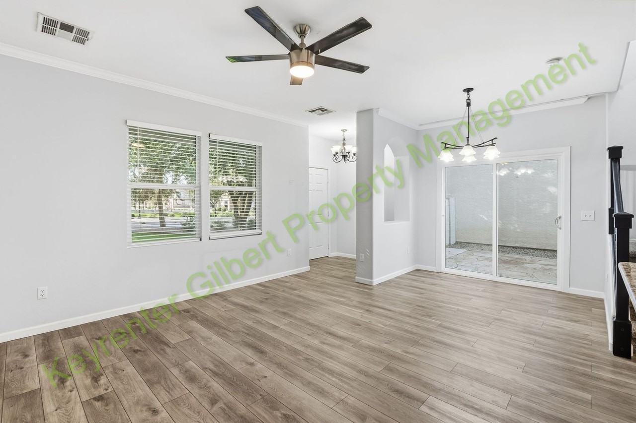 1502 S Jacana Ln - Photo 7 of 38