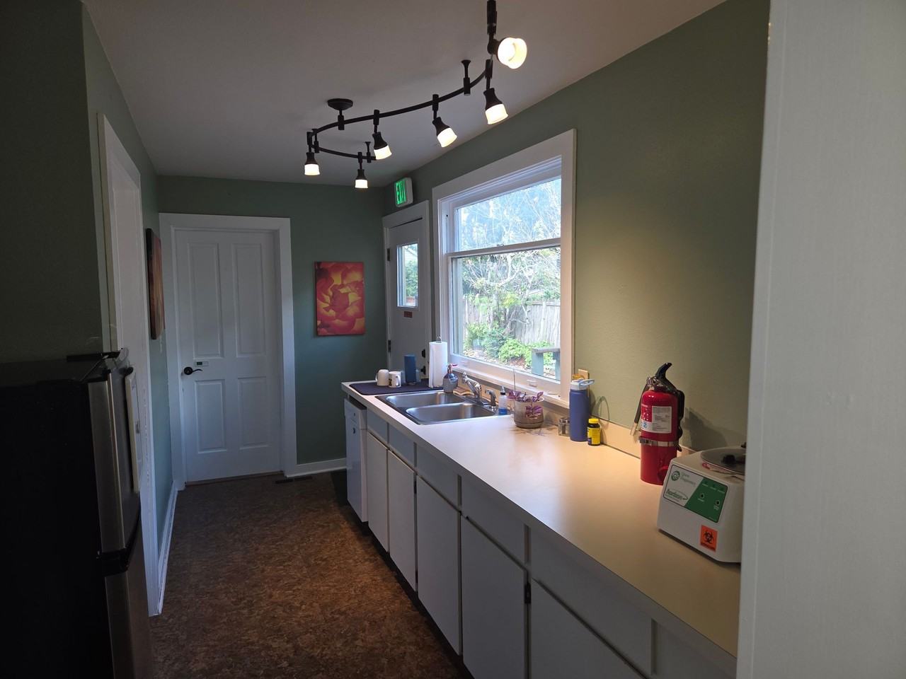 1707 F Street - Photo 2 of 13