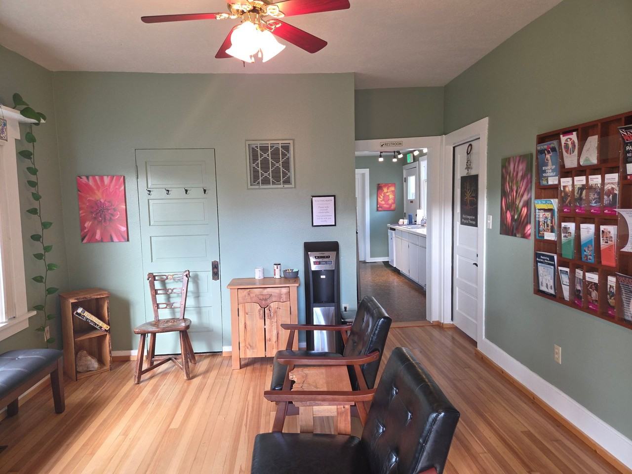 1707 F Street - Photo 3 of 13