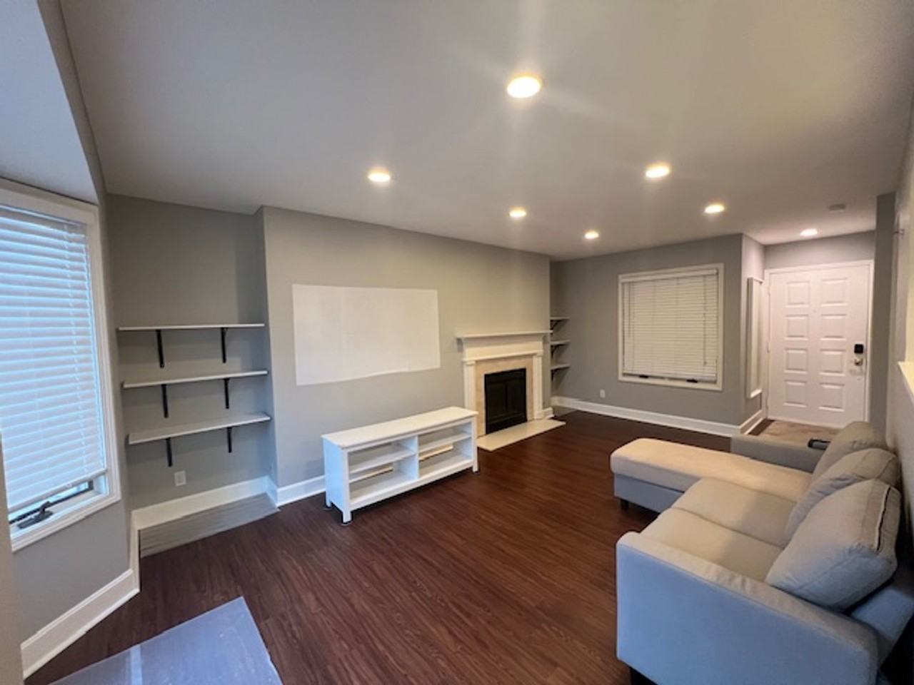 4318 Belleview Ave #104