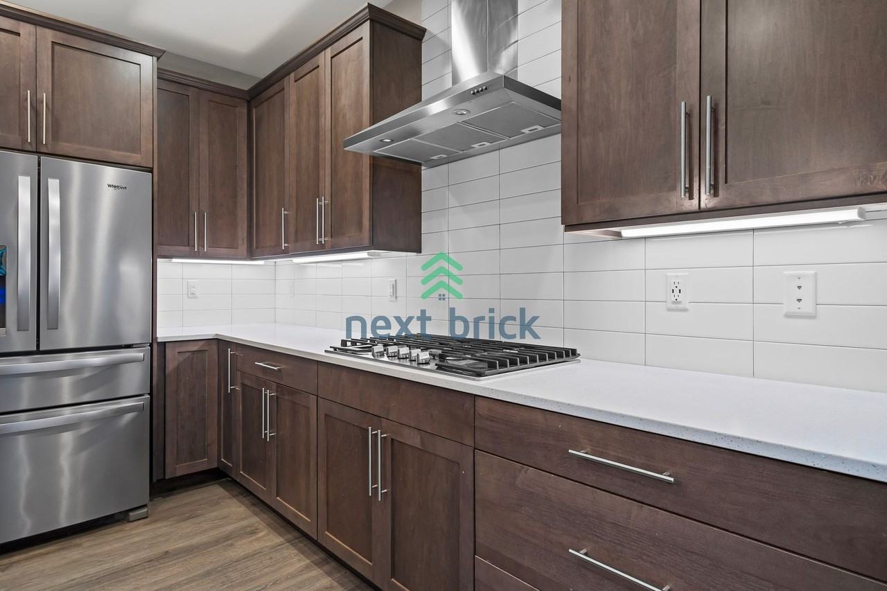 18303 17th Ave W - Photo 7 of 31