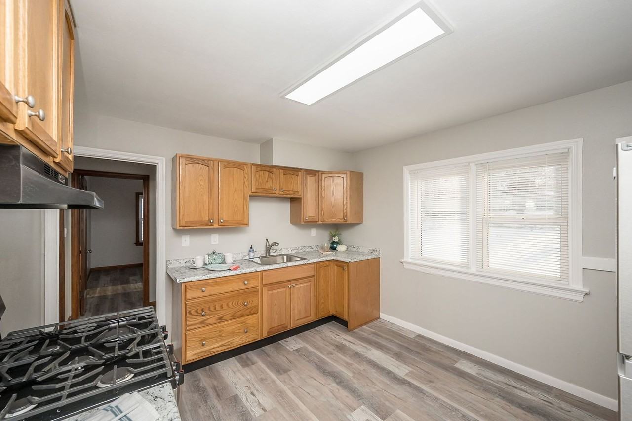 10446 Street Charles Rock Road - Photo 5 of 18