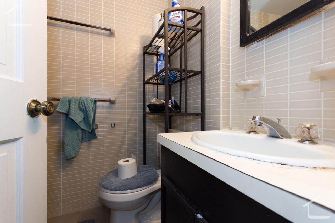 8 Bay State Road - Photo 5 of 5