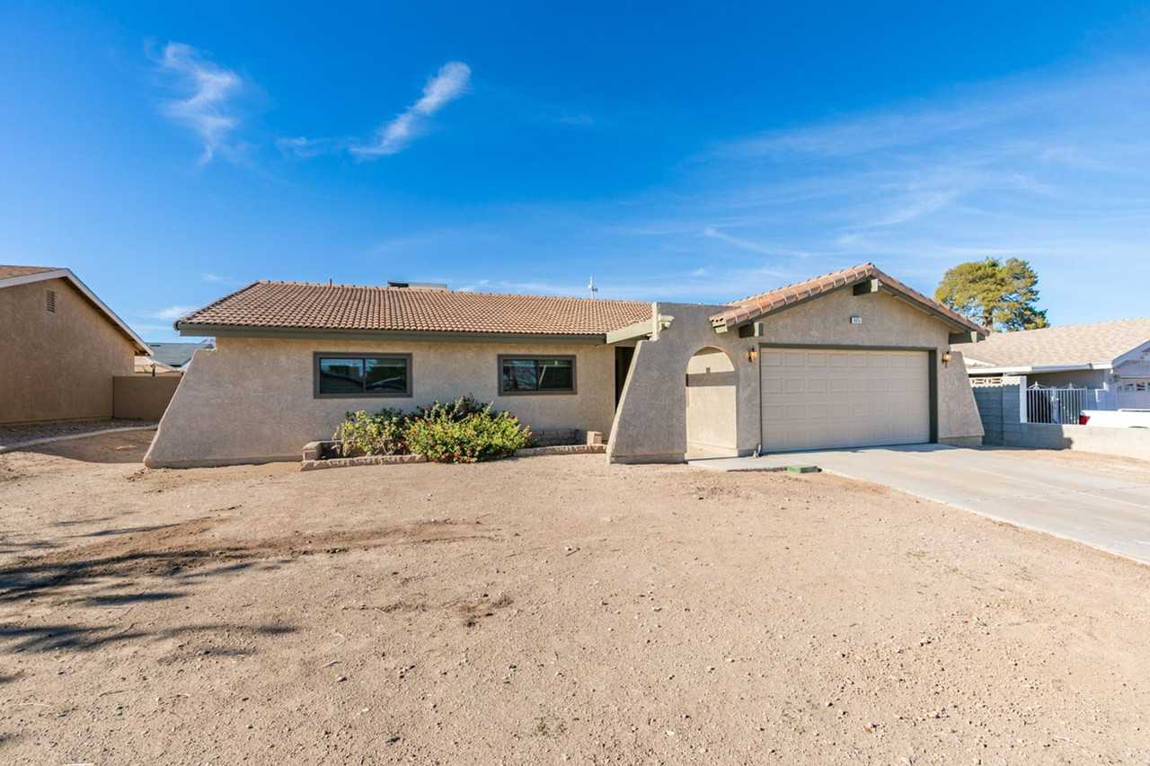 605 Mosswood Dr - Photo 3 of 41
