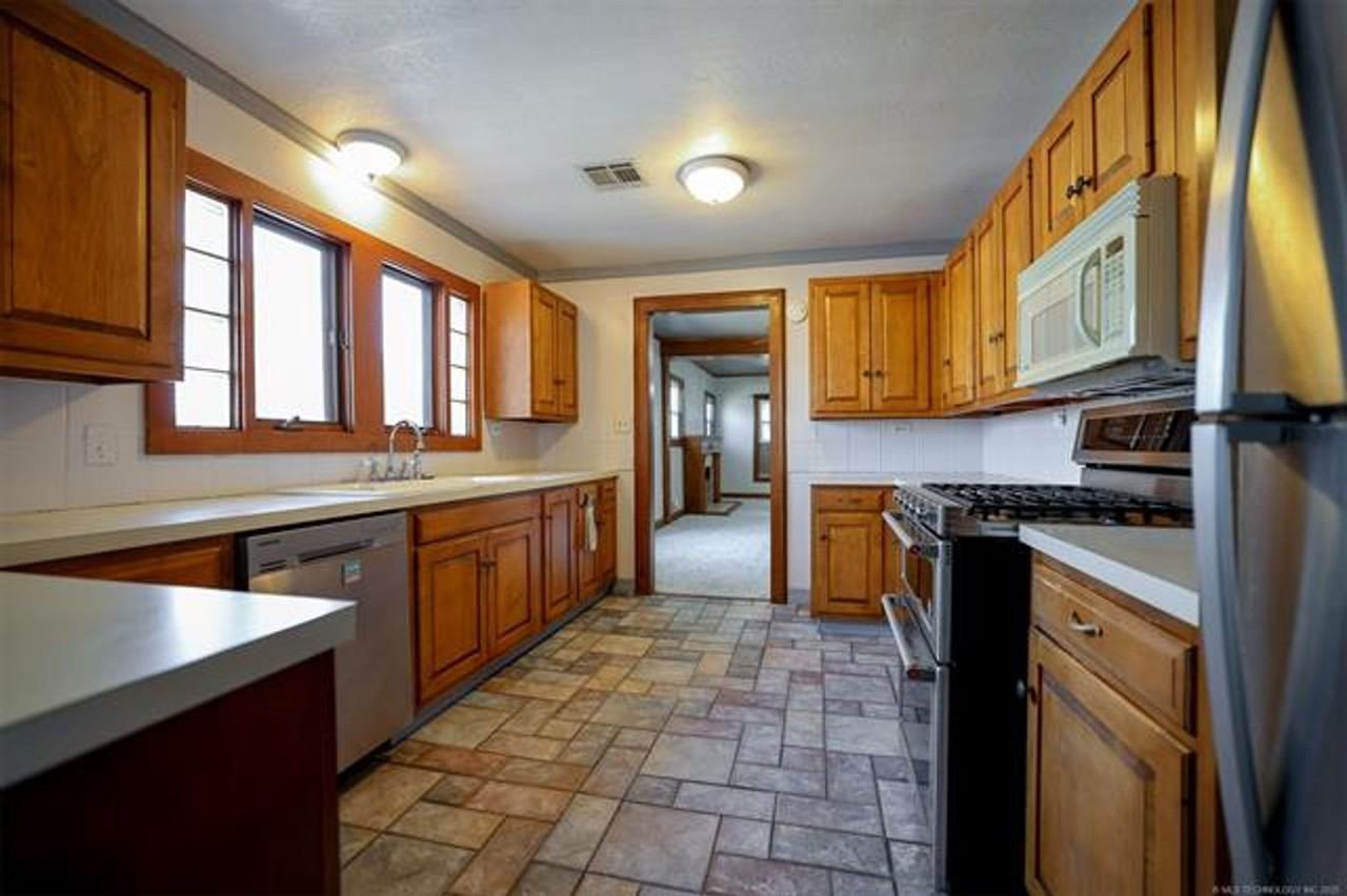 1208 S Florence Pl - Photo 5 of 18