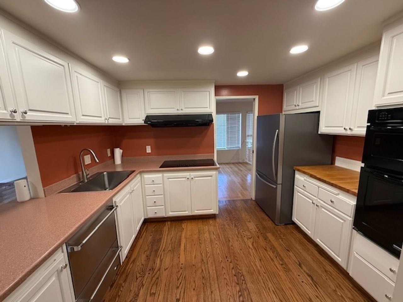 1230 Concord St - Photo 4 of 16