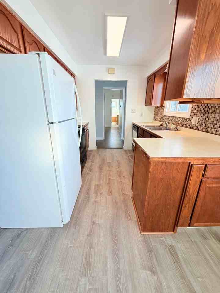 821 47th Street South - Photo 5 of 16