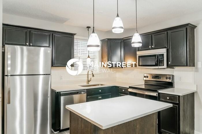 241 Sommerset Dr - Photo 6 of 16