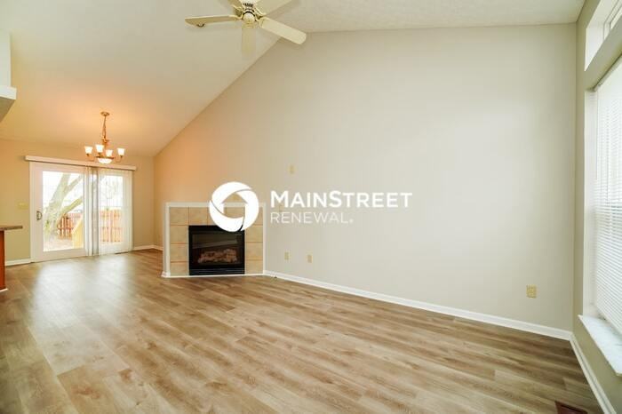6518 Whims Rd - Photo 5 of 18