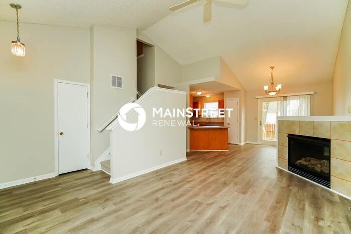 6518 Whims Rd - Photo 6 of 18