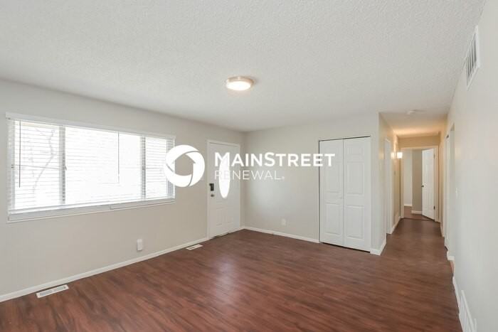 5522 Carson St - Photo 2 of 17