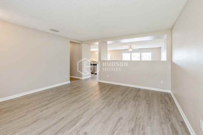 9609 Hazel Lake Dr - Photo 5 of 26