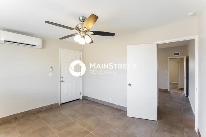 3816 W Townley Ave - Photo 6 of 16