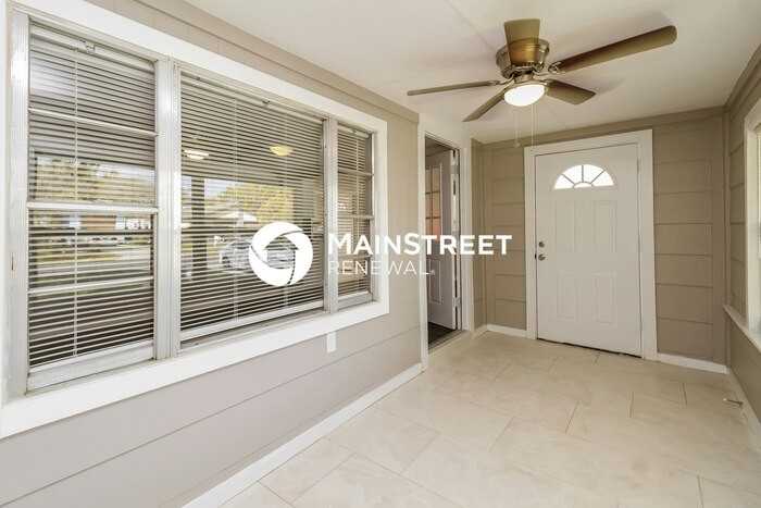 234 12th Ave - Photo 2 of 16