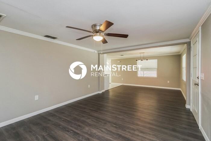 234 12th Ave - Photo 4 of 16