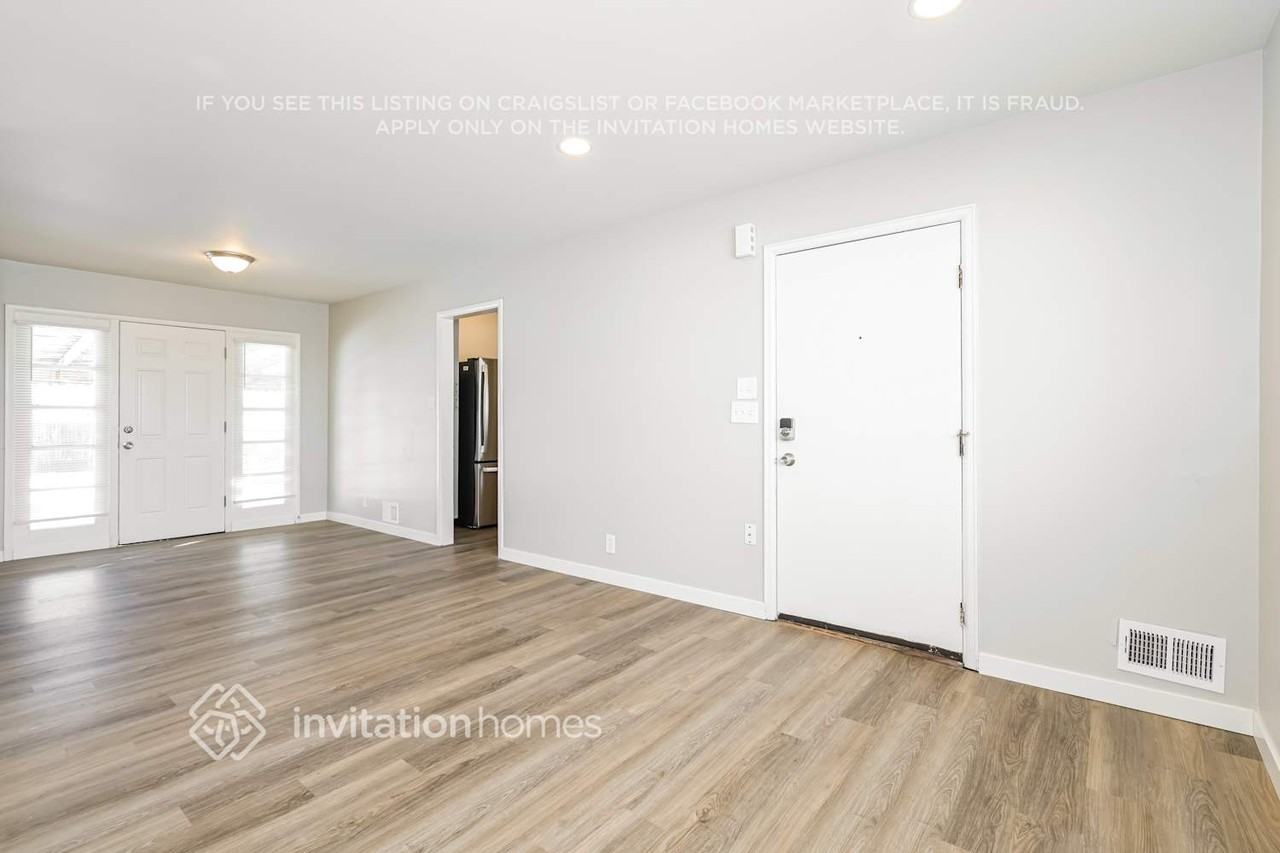 2324 Fulton St - Photo 5 of 18