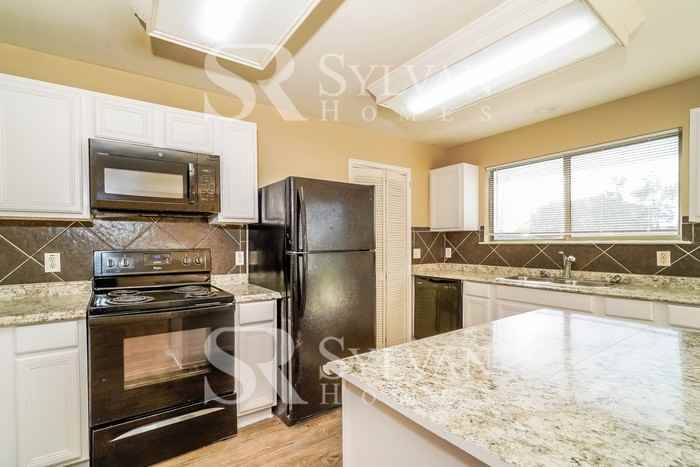 13201 Perconte Dr - Photo 7 of 15