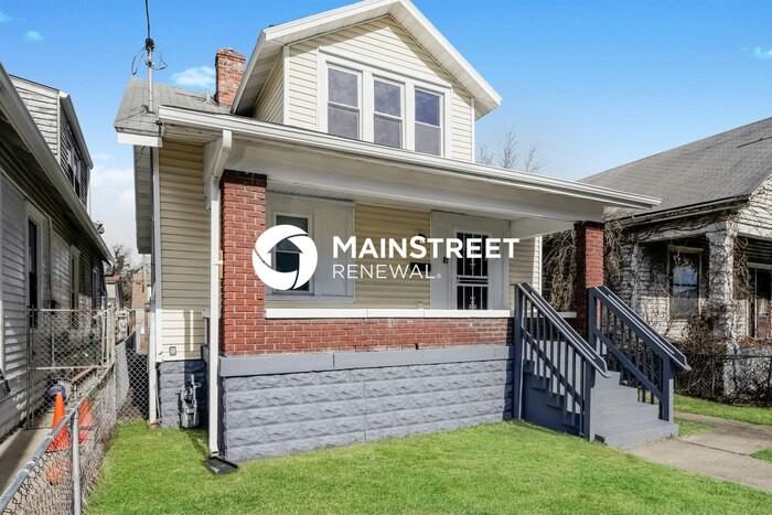 1821 West Lee Street - Photo 3 of 18