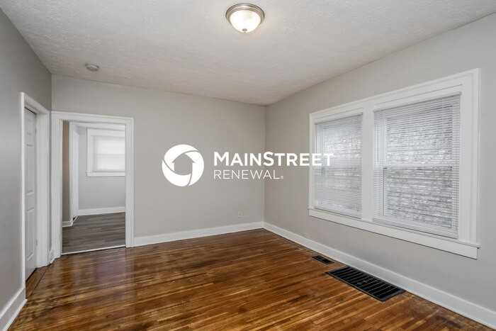 1821 West Lee Street - Photo 5 of 18