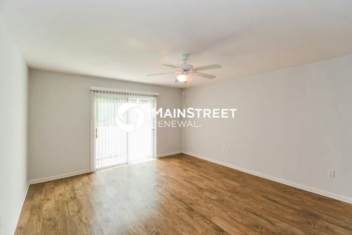 556 Eiseman Way - Photo 4 of 18