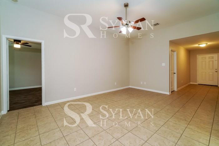 125 Farmer Ln - Photo 3 of 15