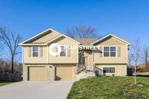 featured image of 622 Autumn Drive