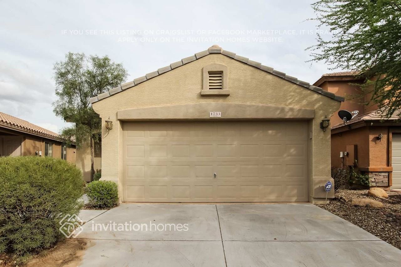 1733 South 156th Avenue - Photo 2 of 21