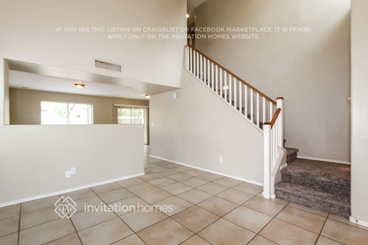 1733 South 156th Avenue - Photo 5 of 21