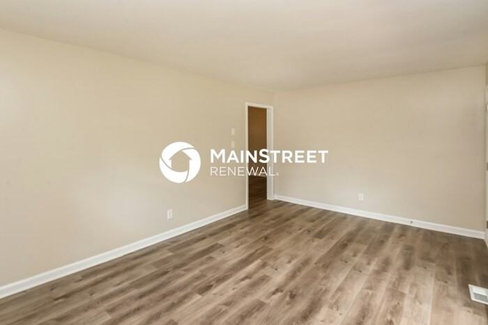 4808 Thornwood Rd - Photo 5 of 16