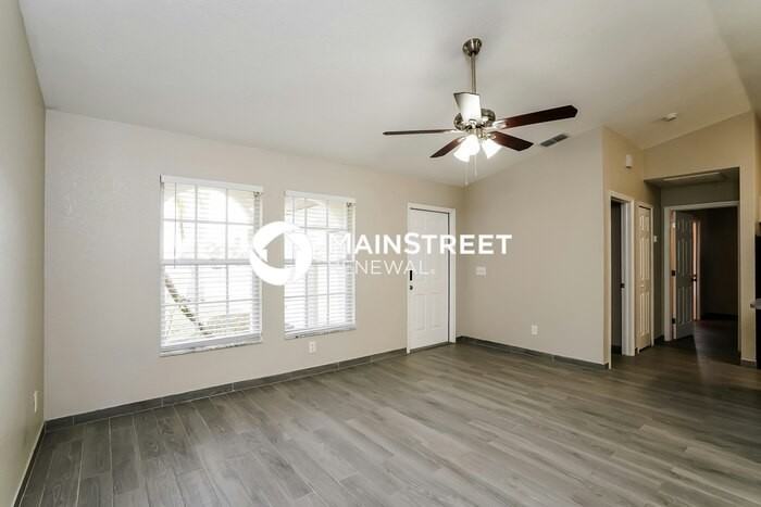 126 Se 7th St - Photo 3 of 16