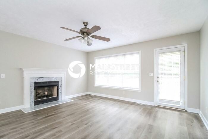 180 Arbor Trl - Photo 2 of 17