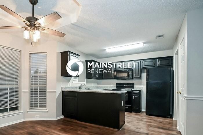 1320 Greenfield Dr - Photo 6 of 16