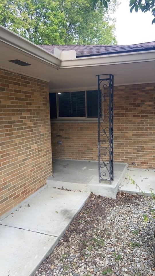 536 South Main Street - Photo 4 of 31