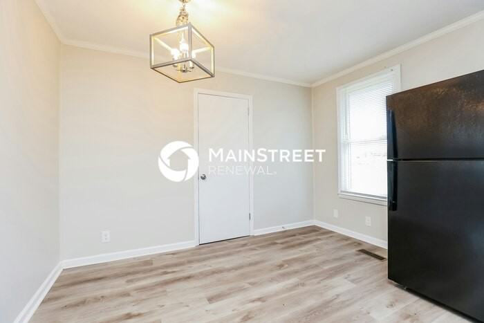 410 Watts Dr - Photo 6 of 16