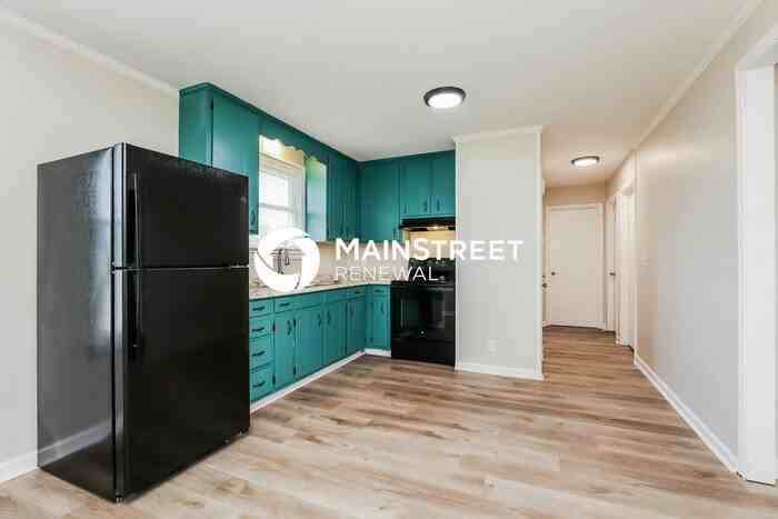 410 Watts Dr - Photo 7 of 16
