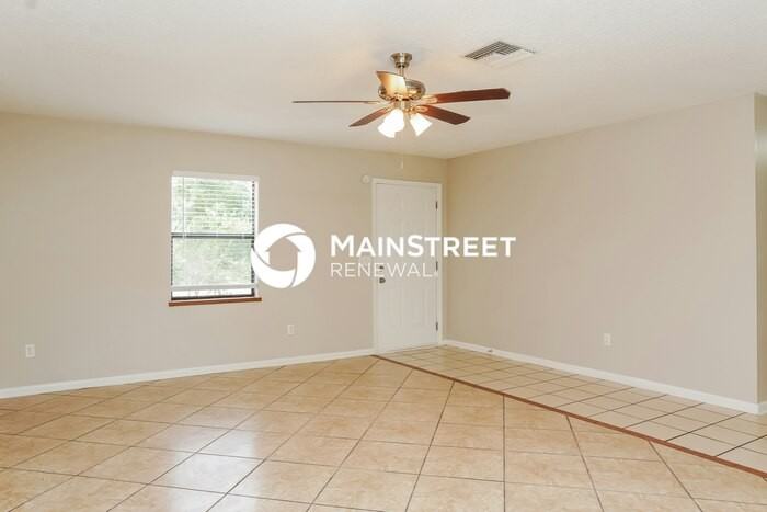 1658 Wainwright St Se - Photo 3 of 16