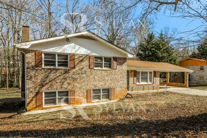 4069 Cheoah Dr - Photo 2 of 14