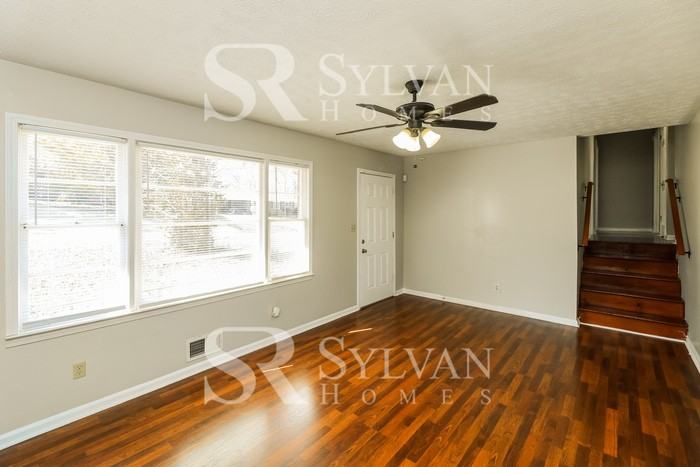 4069 Cheoah Dr - Photo 3 of 14