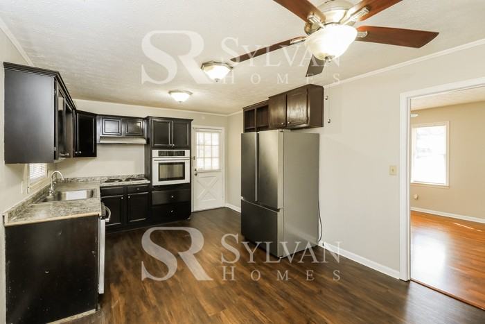 4069 Cheoah Dr - Photo 6 of 14