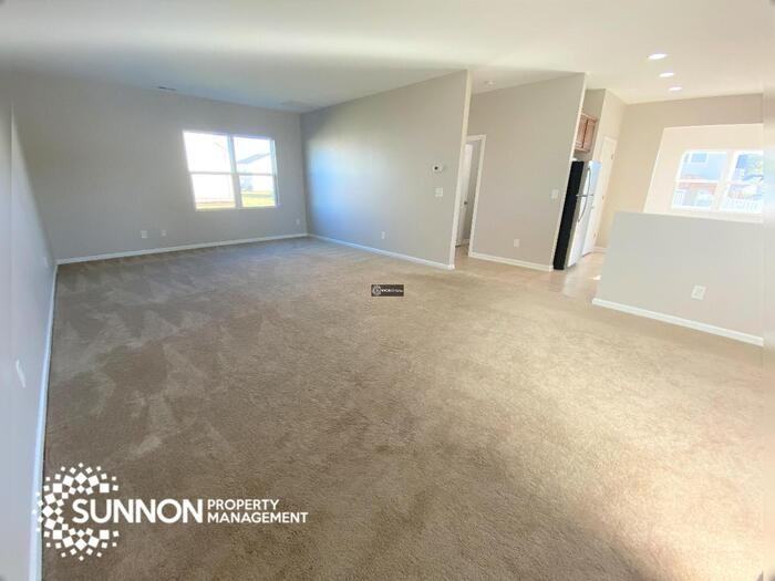 4002 Singletree Lane - Photo 4 of 37