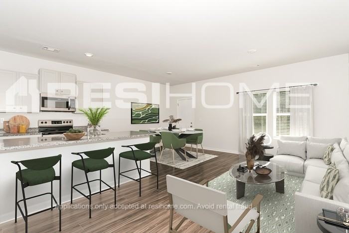 307 Oakwood Dr Nw - Photo 3 of 15