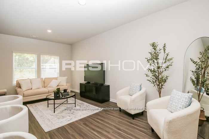 280 Oakwood Dr Nw - Photo 7 of 19