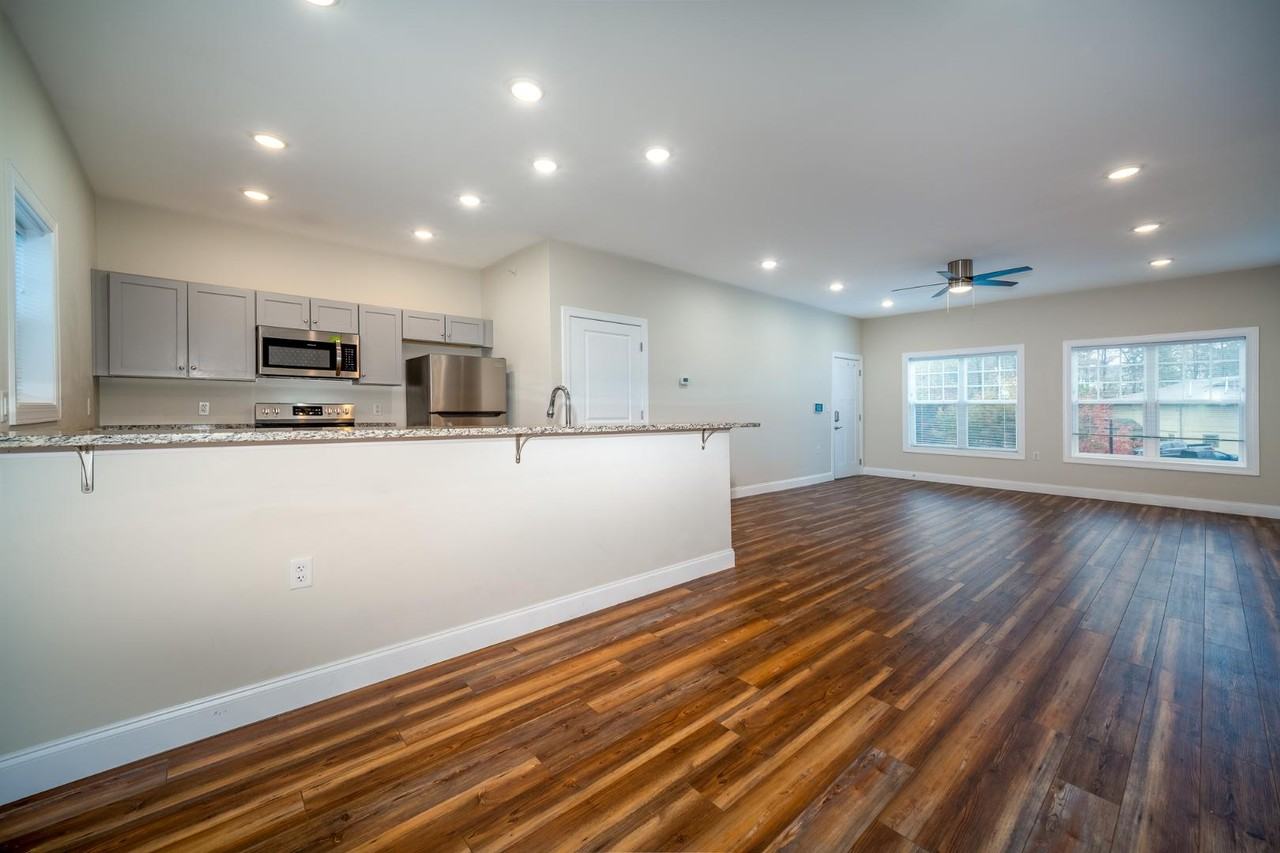 41 Mary Helen Pl - Photo 2 of 10