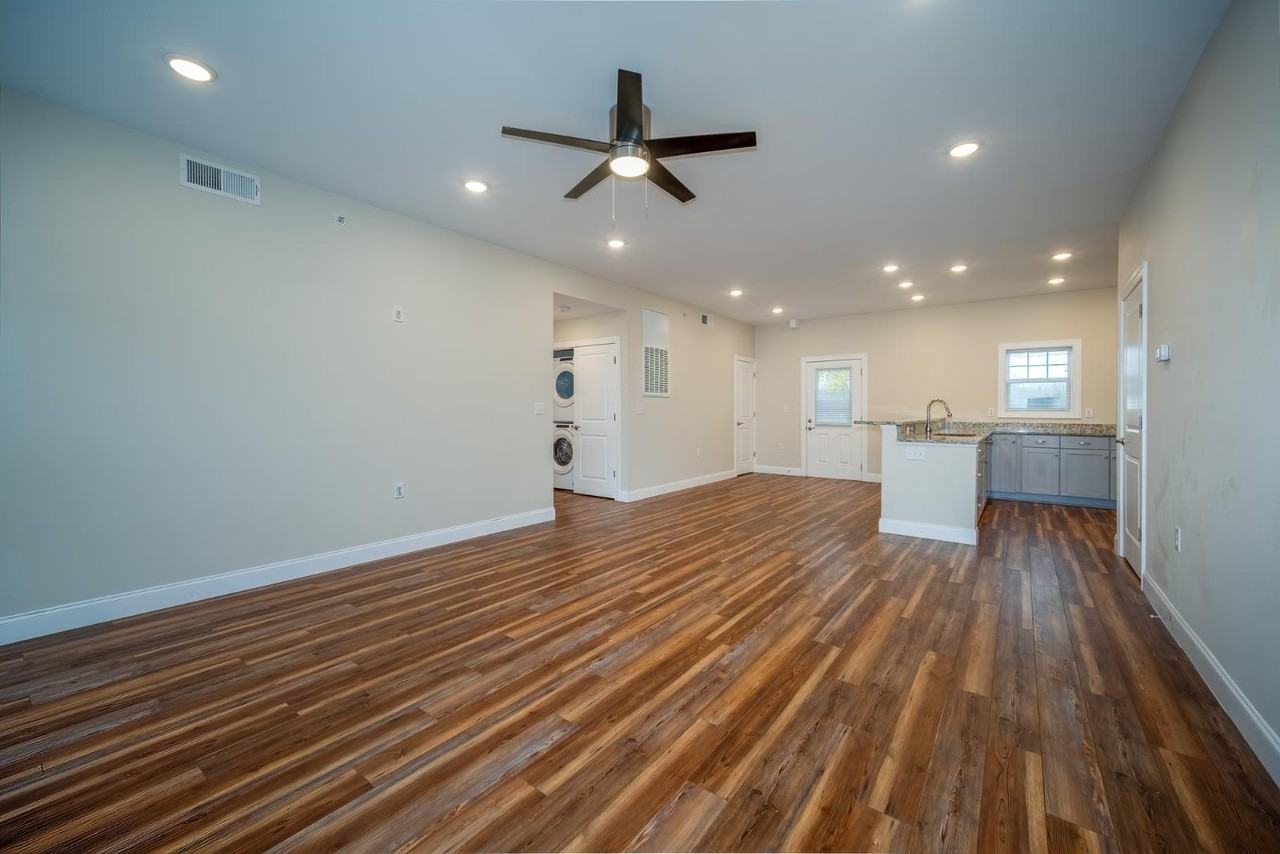 41 Mary Helen Pl - Photo 3 of 10