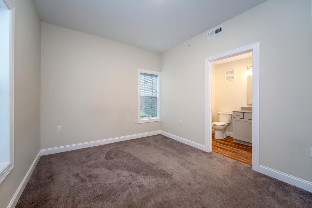 41 Mary Helen Pl - Photo 4 of 10