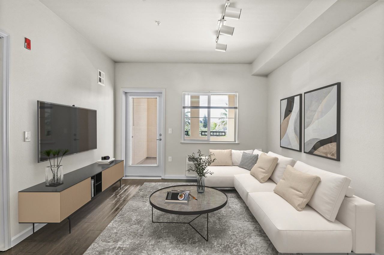 1535 W San Carlos St #1 - Photo 2 of 9