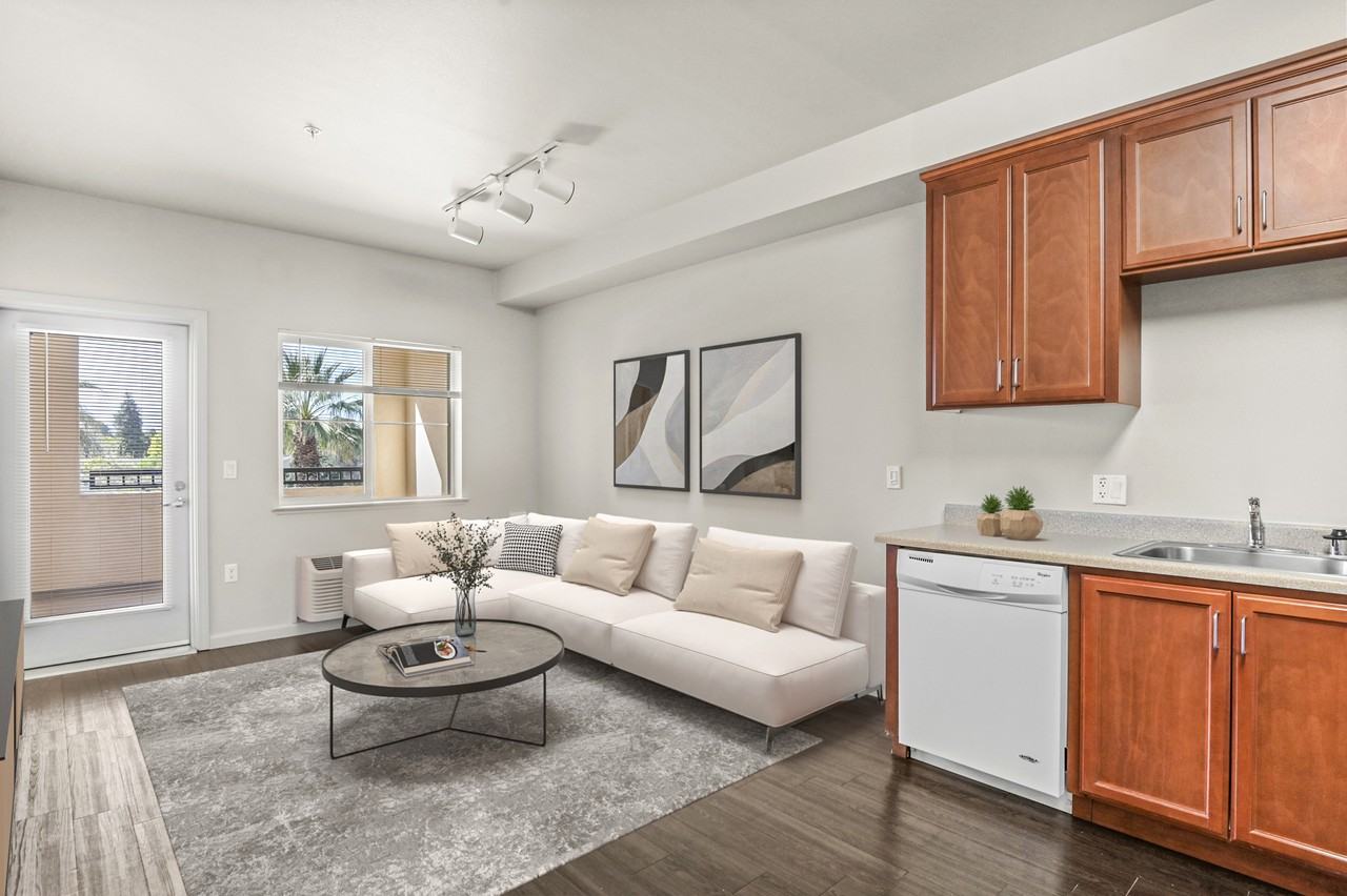 1535 W San Carlos St #1 - Photo 3 of 9