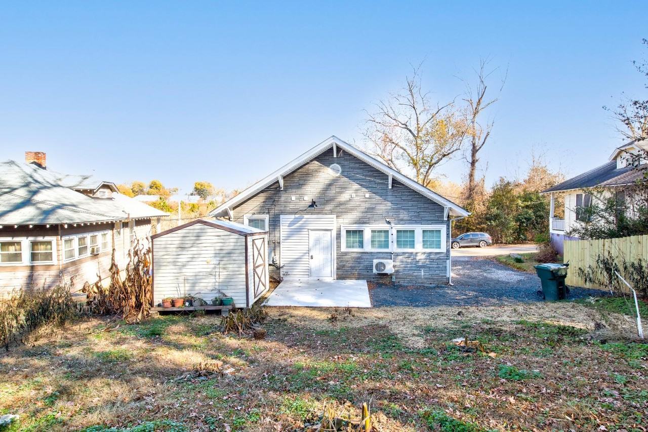 VIRGINIA - Photo 4 of 6