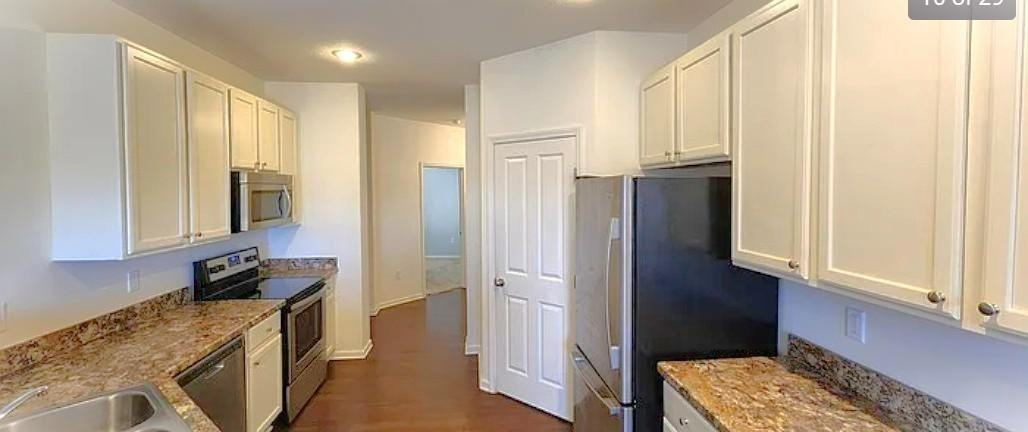 6815 Kinsale Lane - Photo 4 of 20